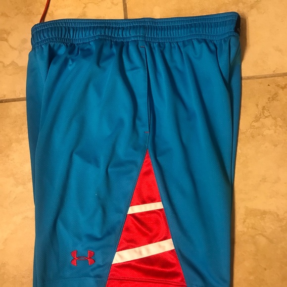 Under Armour basketball shorts - Picture 4 of 4